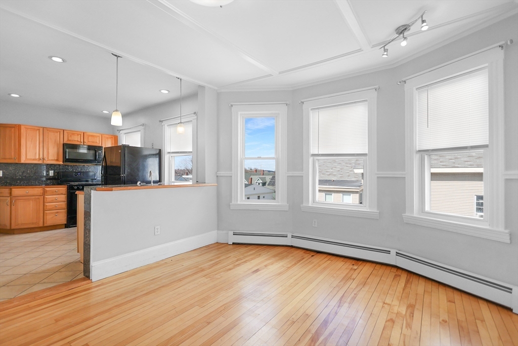 8 Cedar Street, Unit 6 Haverhill, MA 01830 - Photo 3 of 21
