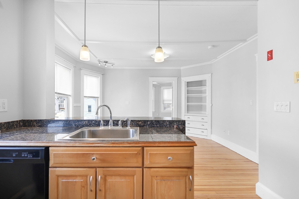8 Cedar Street, Unit 6 Haverhill, MA 01830 - Photo 6 of 21
