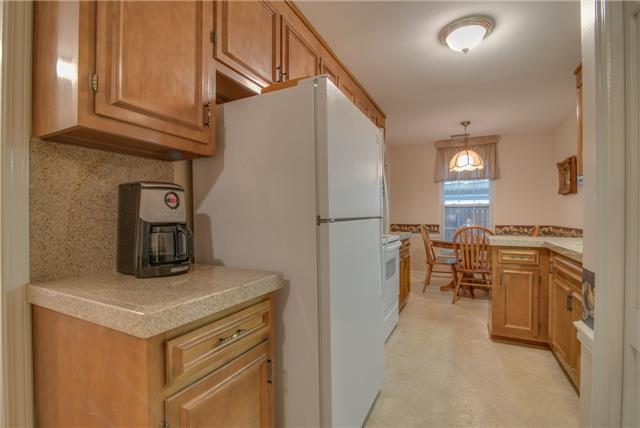 924 General George Patton Road Nashville, TN 37221 - Photo 6 of 20 Nice kitchen ~ has a beautiful built in panty that you will LOVE!