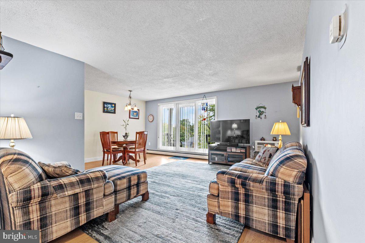 201 Cuthbert Boulevard, Unit D50 Haddon Township, NJ 08107 - Photo 3 of 46 Living Room