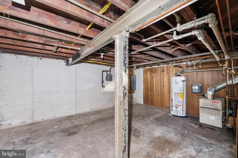 a view of under construction room and an entryway