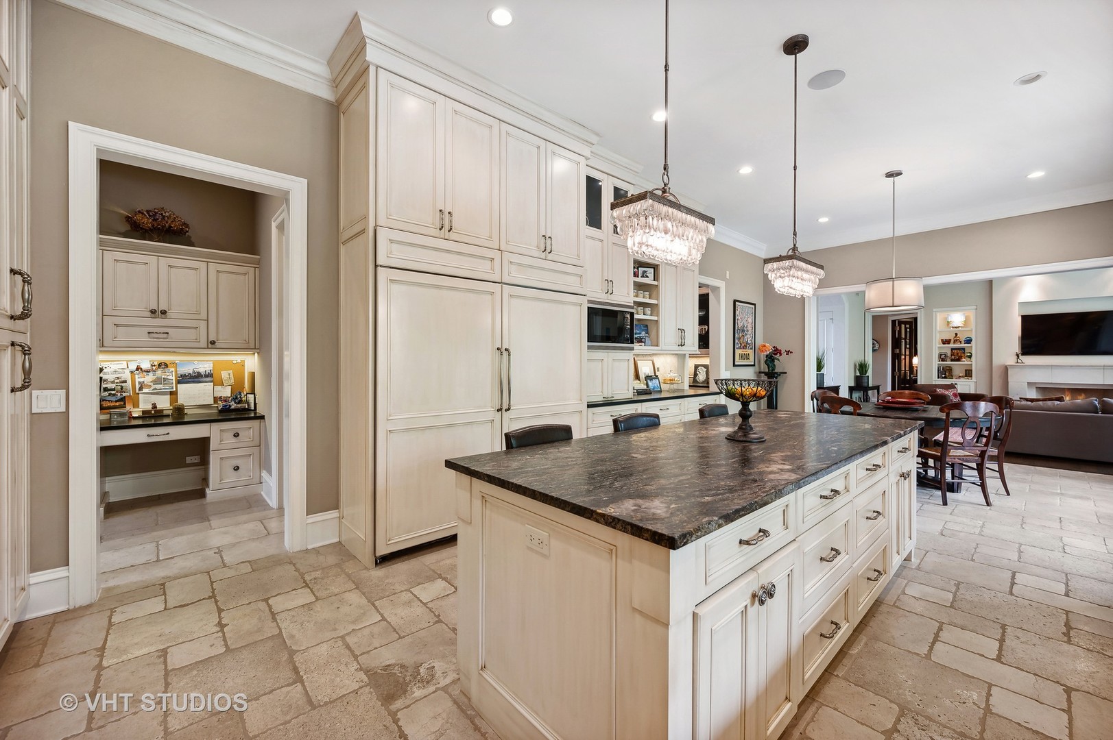 555 Sheridan Road Glencoe, IL 60022 - Photo 11 of 27 a kitchen with stainless steel appliances granite countertop a sink a oven and a refrigerator