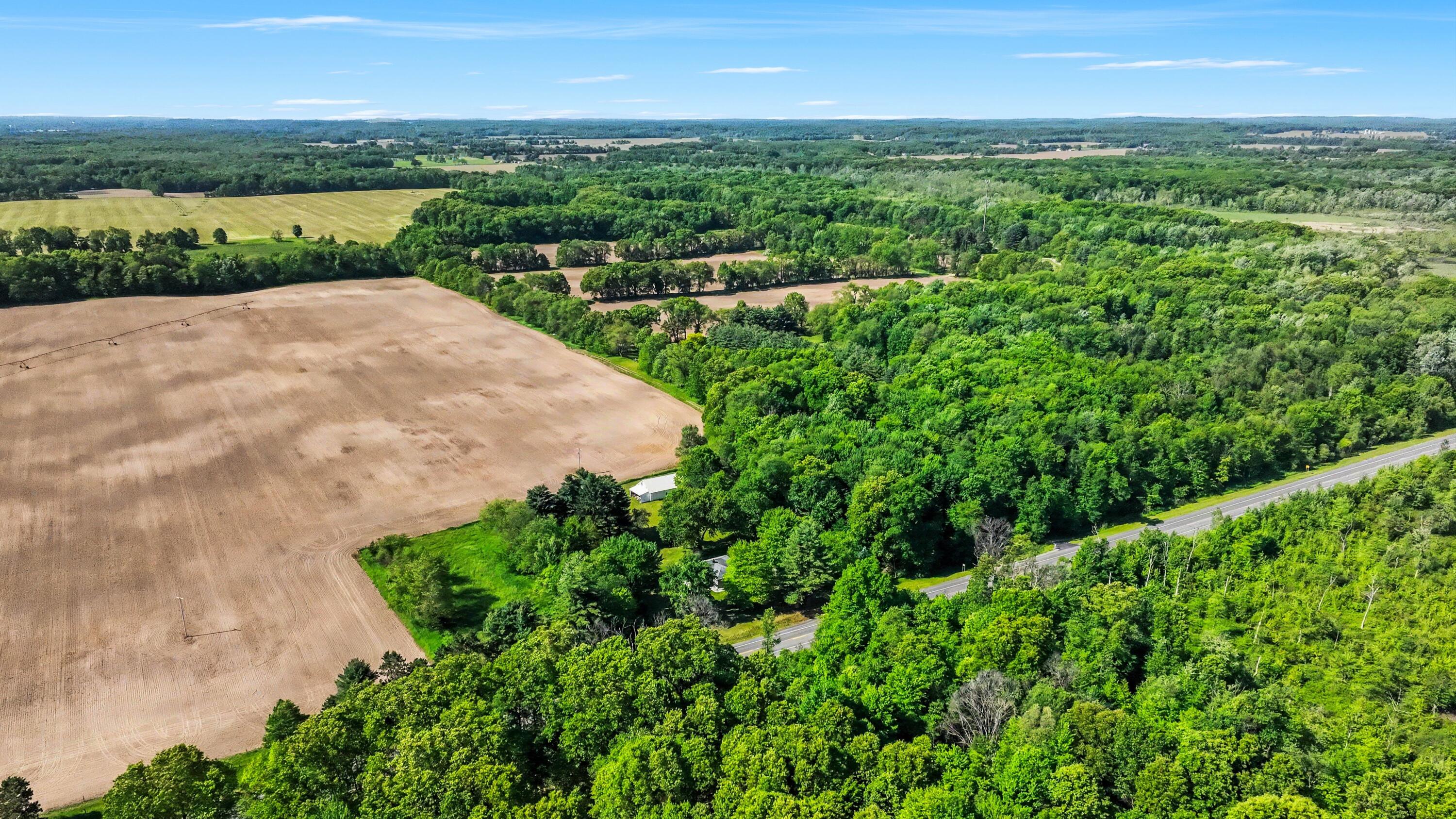 16077 Highway 216 Three Rivers, MI 49093 - Photo 18 of 25 020_file_1676