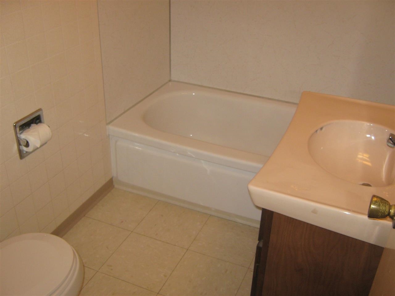 9302 Oakbourne Road Santee, CA 92071 - Photo 7 of 25