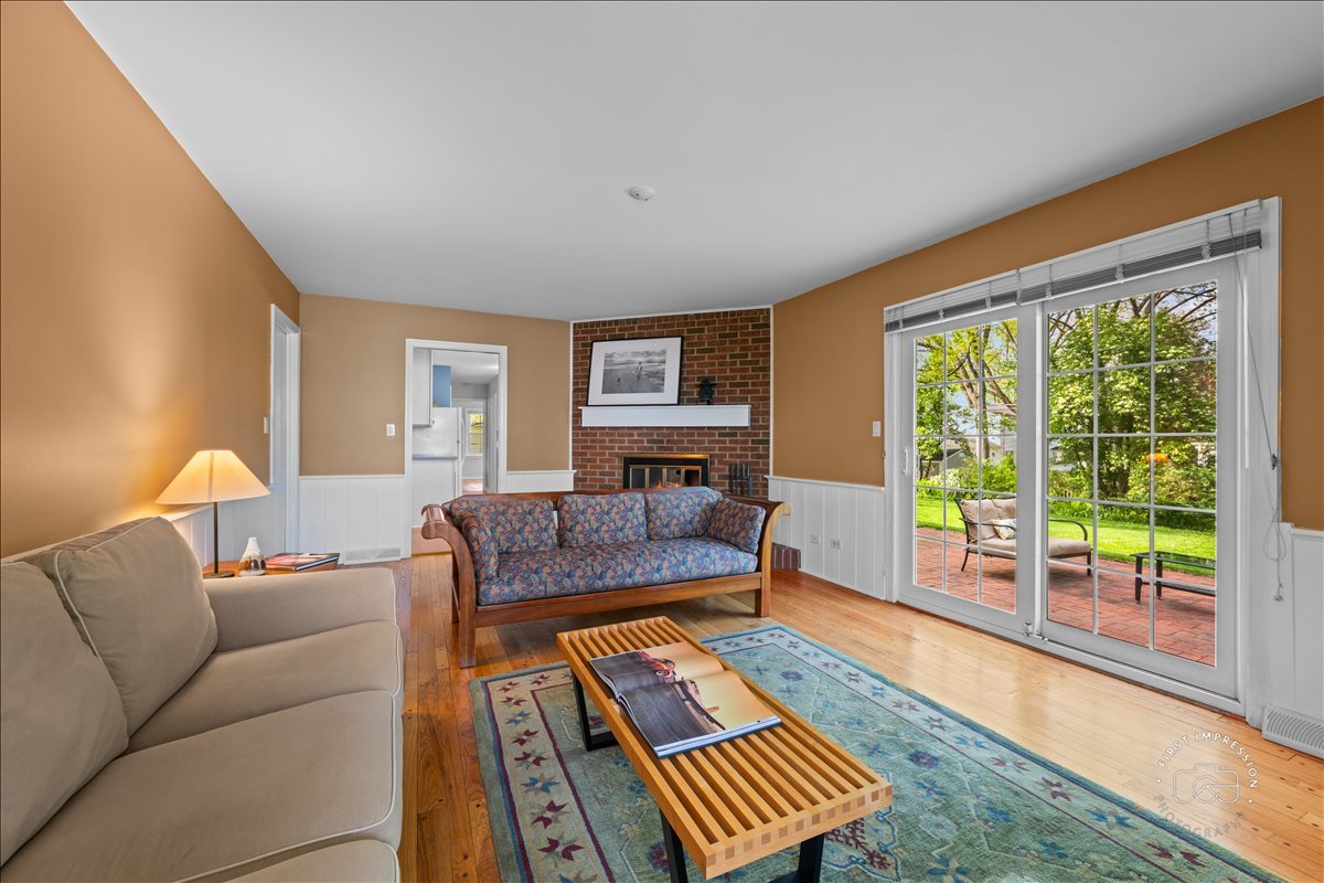 1209 North Loomis Street Naperville, IL 60563 - Photo 12 of 33