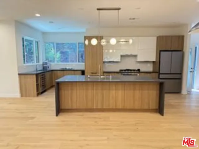 $2,194,000 | 16708 Chaplin Avenue, Encino, CA 91436