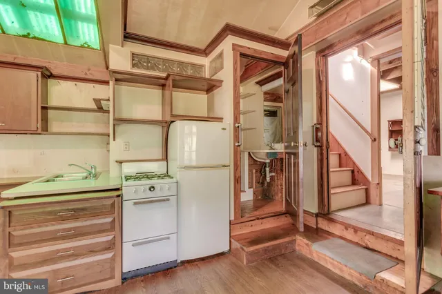 $495,000 | 218 Treadwell Street, Berryville, VA 22611