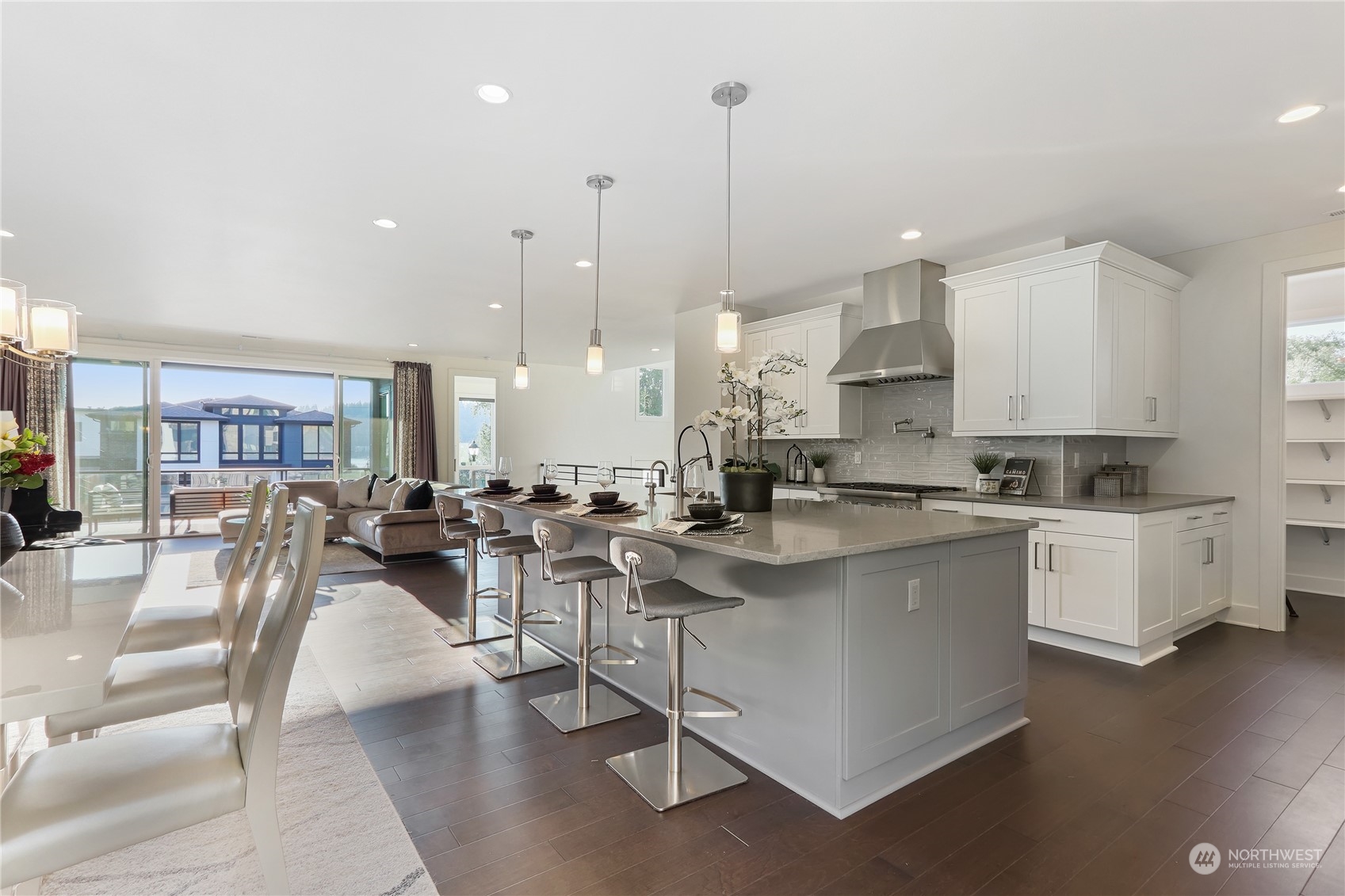 3950 Wells Avenue North Renton, WA 98056 - Photo 12 of 39 Gallery Image 12