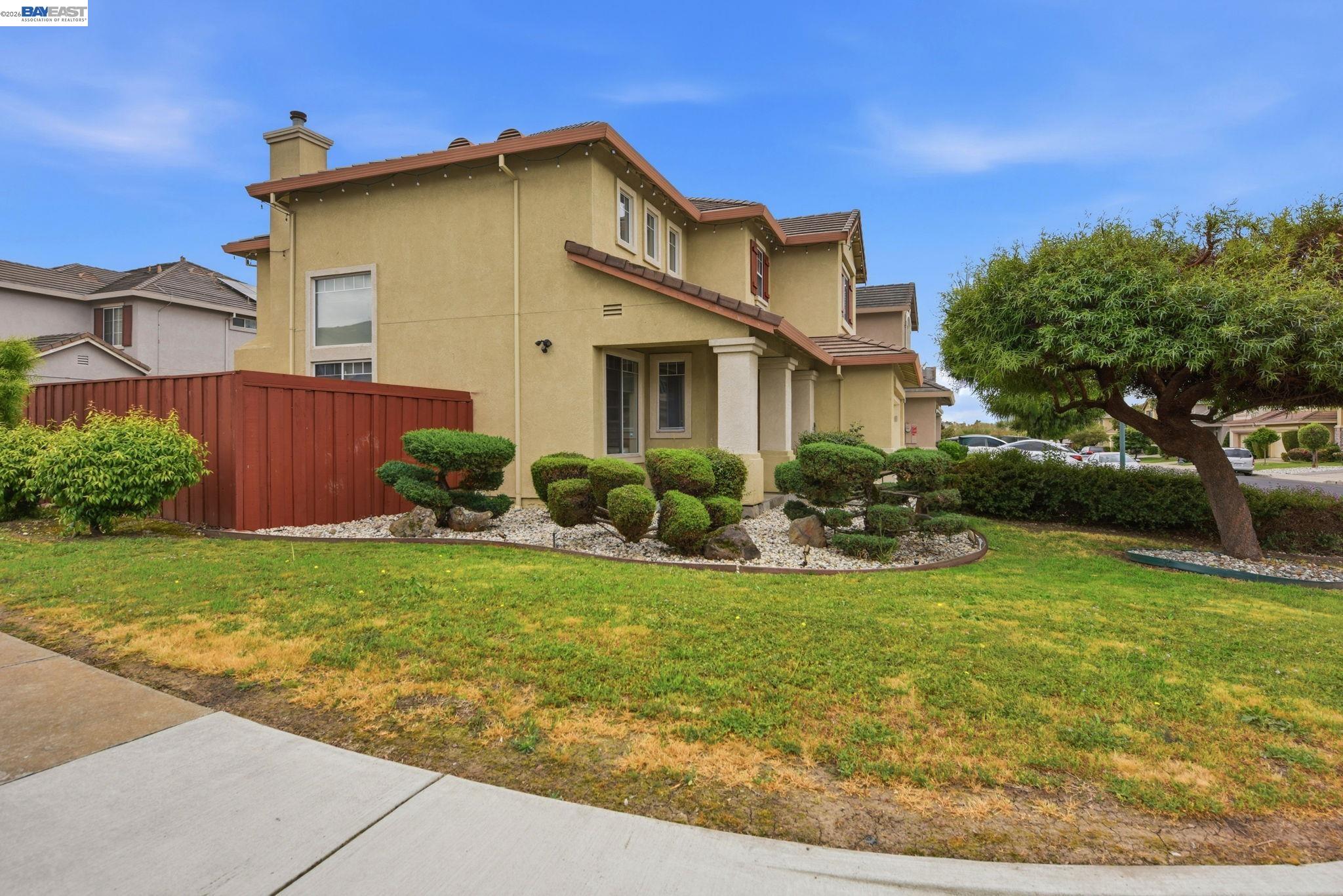 234 Bridgewater Road Hayward, CA 94544 - Photo 4 of 52