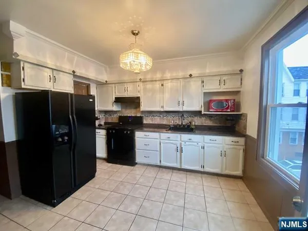 $2,950 | 65 Wilson Avenue, Unit 2, Kearny, NJ 07032