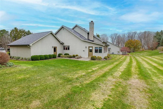 $499,900 | 7 Doral Court, Pittsford, NY 14534