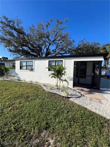 $2,200 | 712 Camellia Drive, North Fort Myers, FL 33903