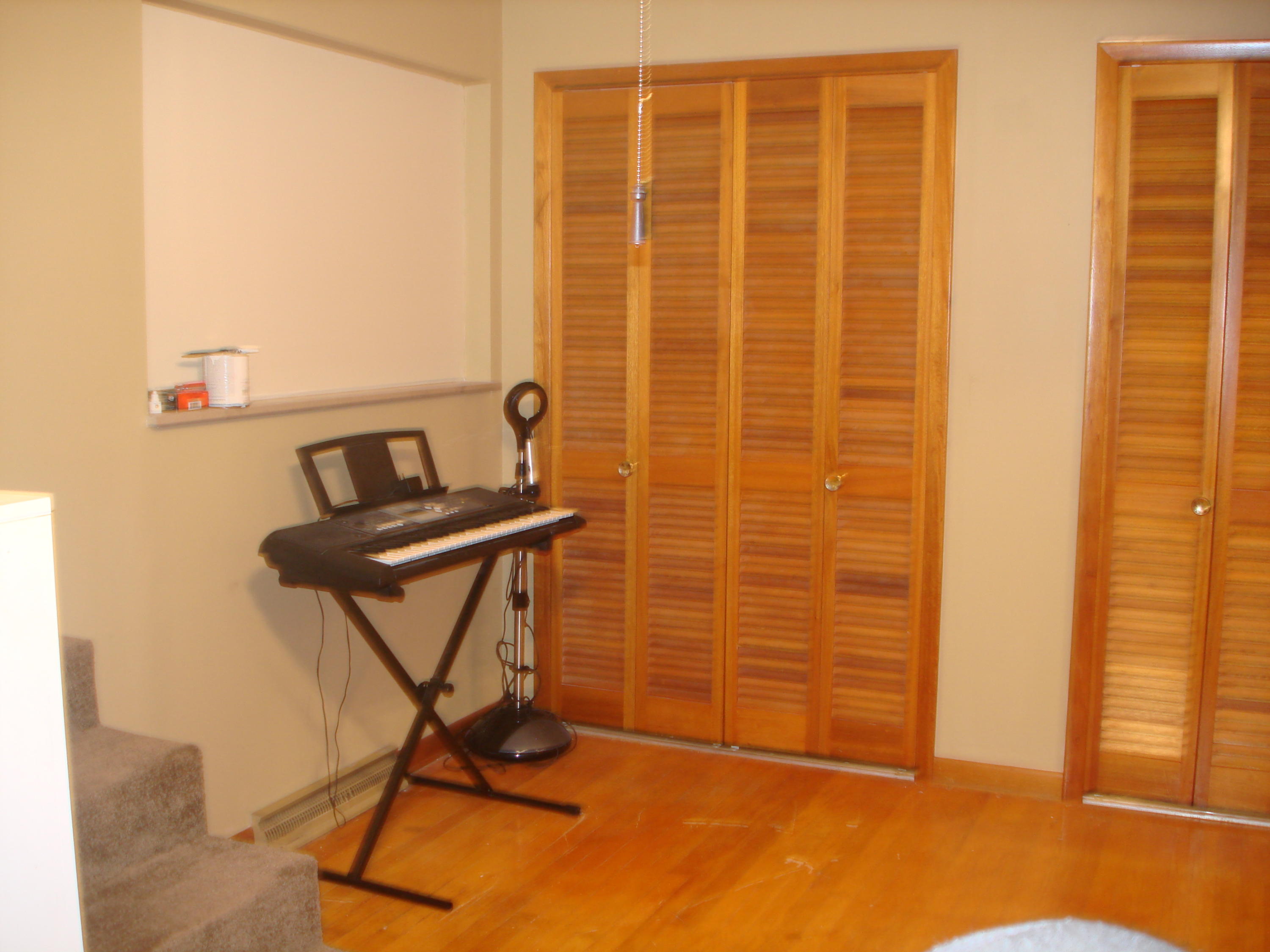 225 Iroquois Road Oak Ridge, TN 37830 - Photo 27 of 40 INTERIOR ENTRY TO APARTMENT IS FROM HERE