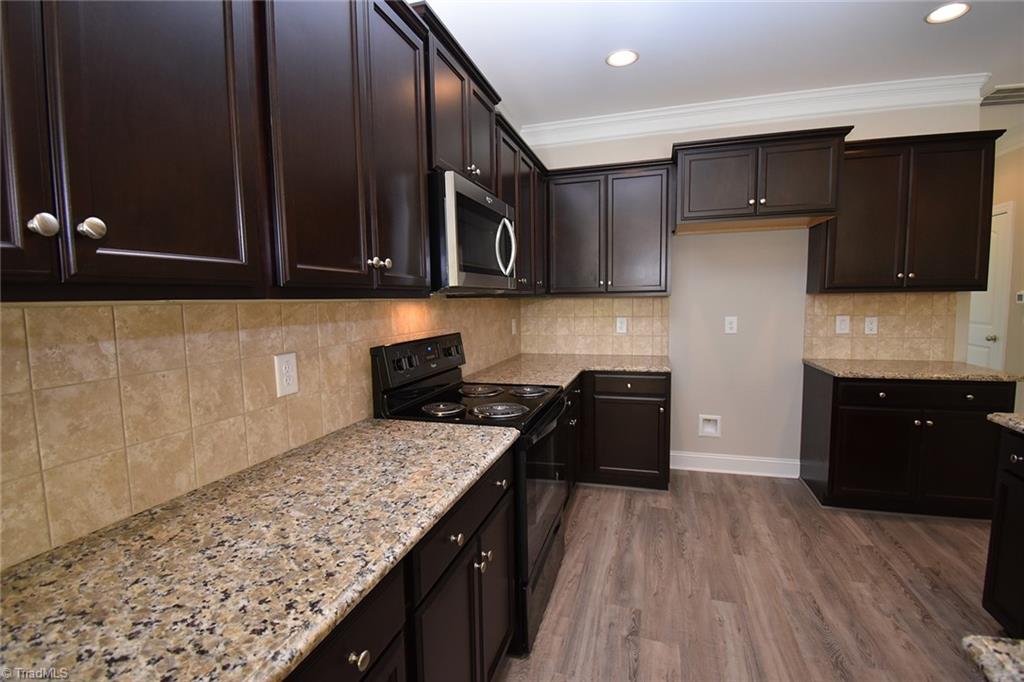 3850 Thistleberry Road High Point, NC 27265 - Photo 7 of 20 Still time to choose your own cabinets, countertops and backsplash!