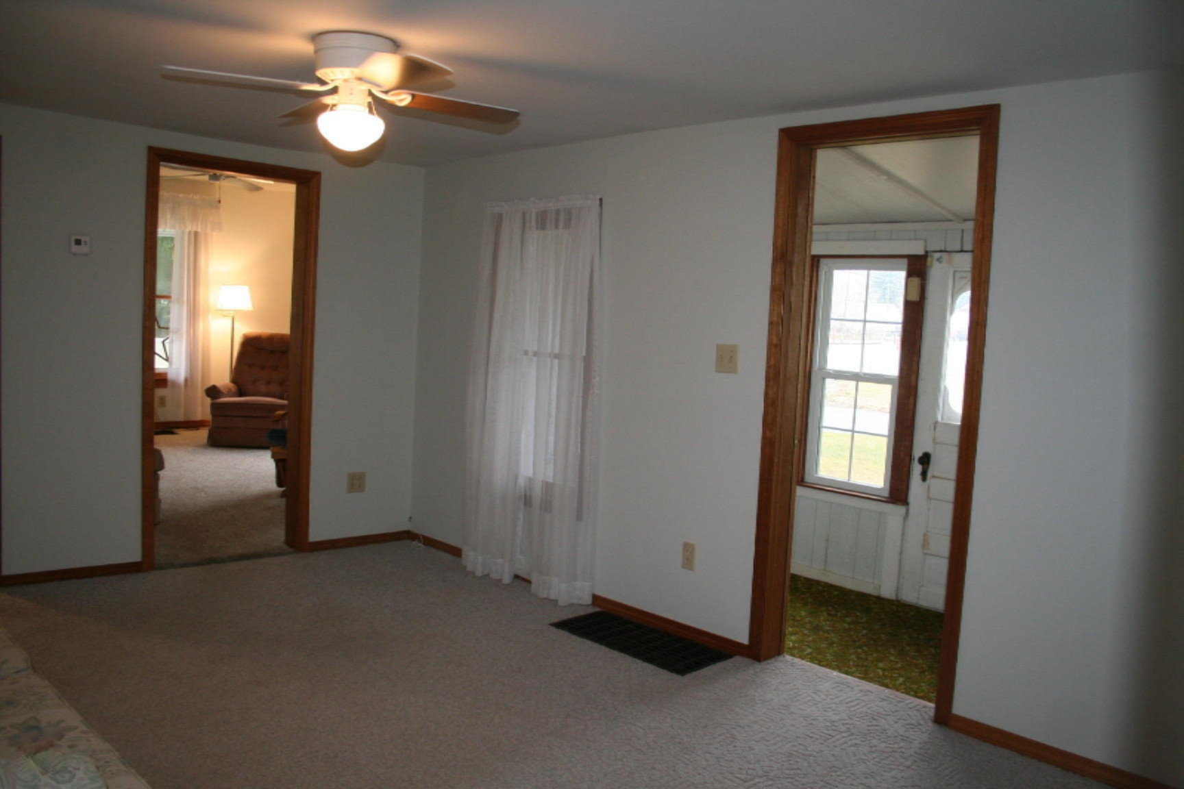 4885 Territorial Road Benton Harbor, MI 49022 - Photo 12 of 46 IMG_3682