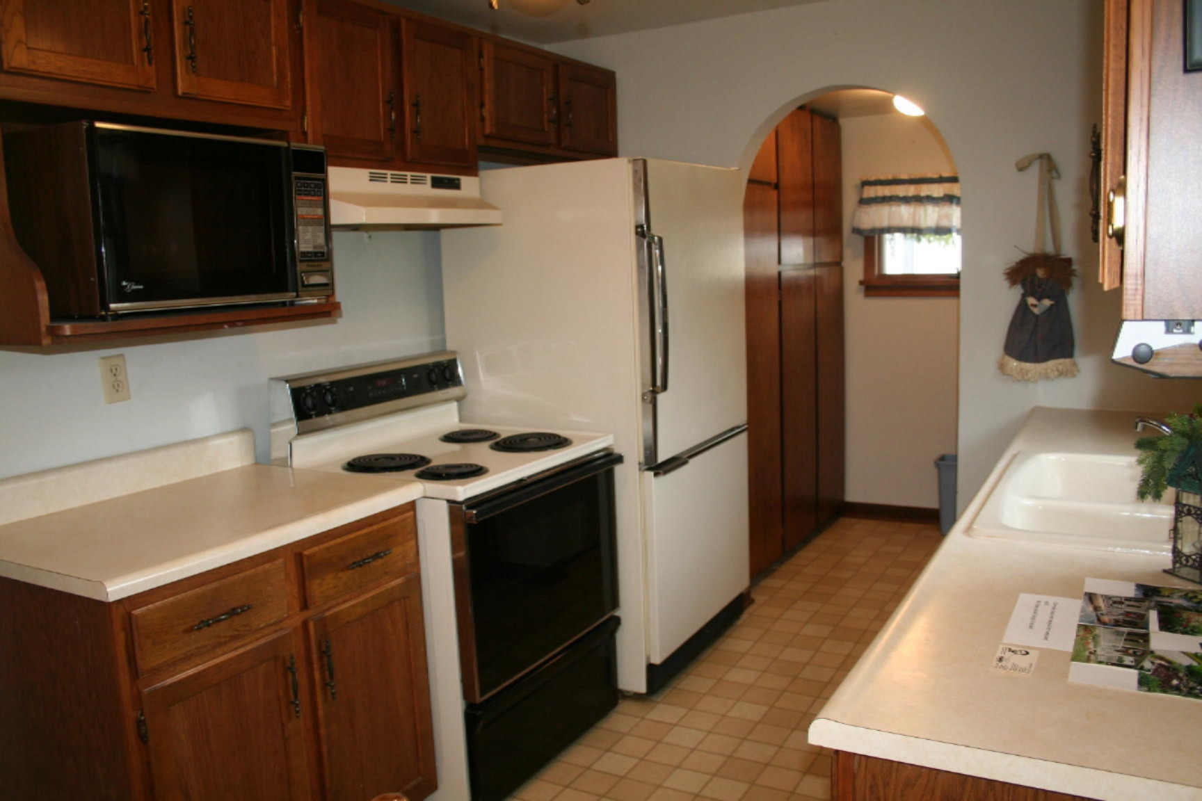 4885 Territorial Road Benton Harbor, MI 49022 - Photo 15 of 46 IMG_3734