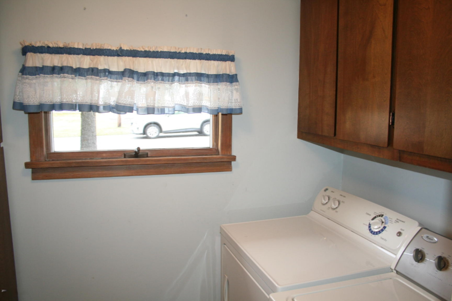 4885 Territorial Road Benton Harbor, MI 49022 - Photo 17 of 46 IMG_3743