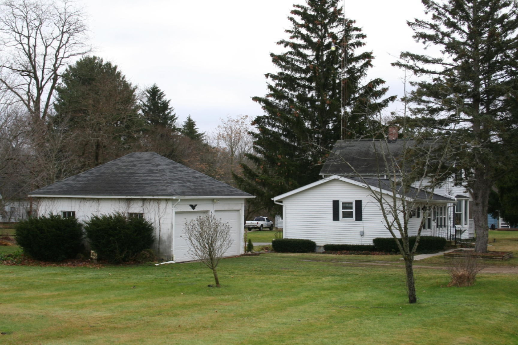 4885 Territorial Road Benton Harbor, MI 49022 - Photo 45 of 46 IMG_3647