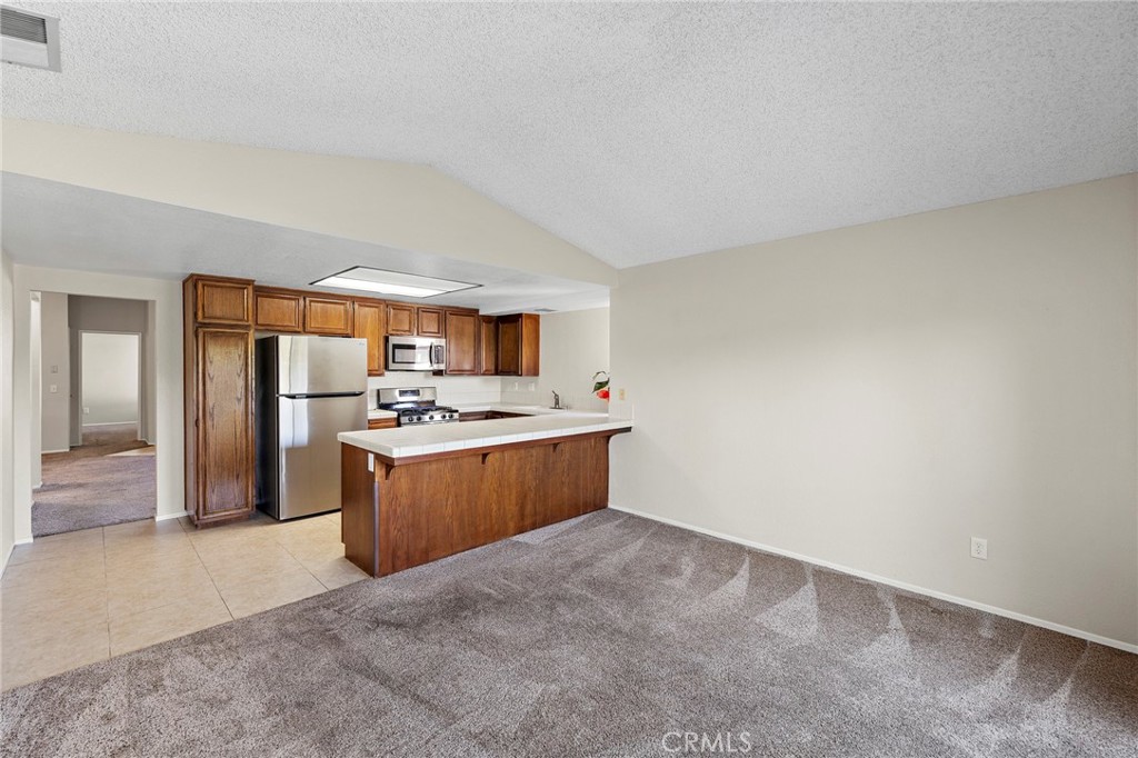 5050 Canyon Crest Drive, Unit 7 Riverside, CA 92507 - Photo 19 of 44