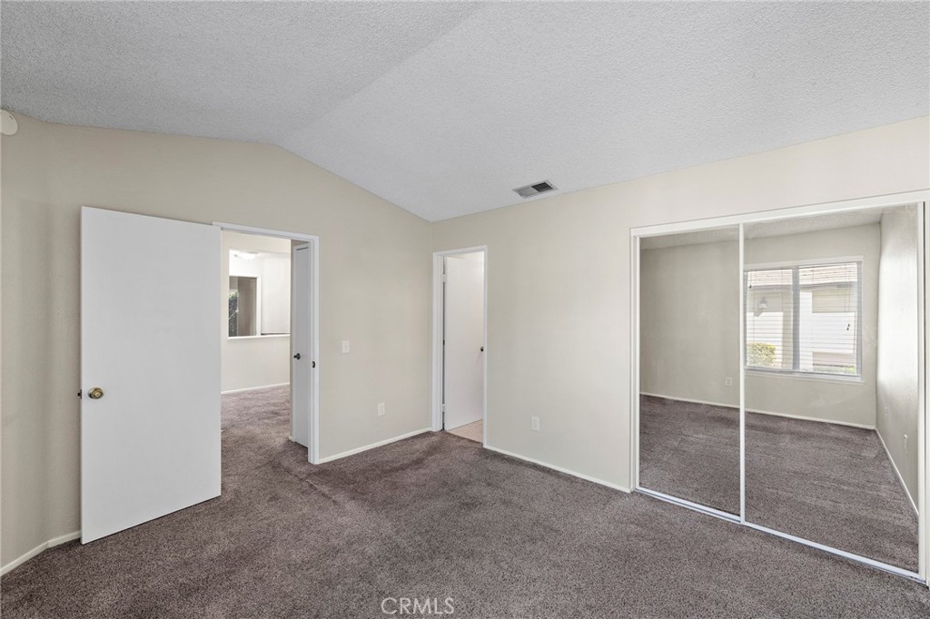 5050 Canyon Crest Drive, Unit 7 Riverside, CA 92507 - Photo 26 of 44 2nd Primary Bedroom