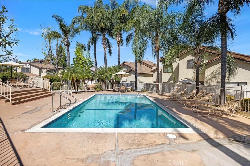 5050 Canyon Crest Drive, Unit 7 Riverside, CA 92507 - Photo 36 of 44 Community pool