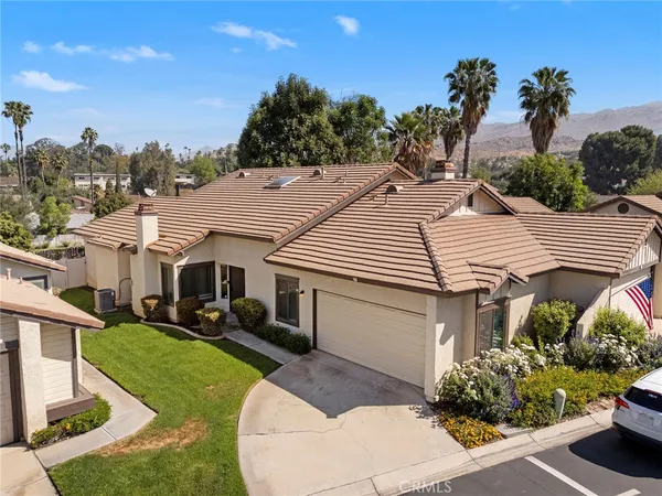$439,999 | 5050 Canyon Crest Drive, Unit 7, Riverside, CA 92507