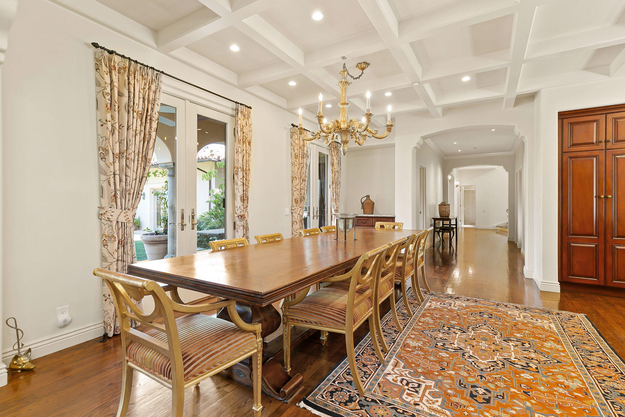 745 Lilac Drive Montecito, CA 93108 - Photo 4 of 51 4-web-or-mls-UpmarketMedia_745Lilac-29