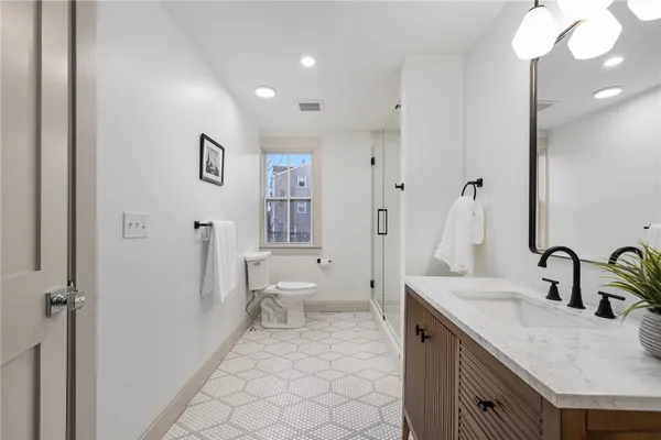 $5,600 | 214 Camp Street, Providence, RI 02906