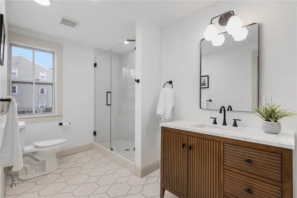 $5,600 | 214 Camp Street, Providence, RI 02906