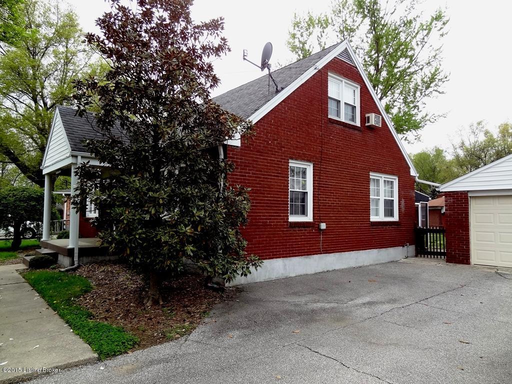 4403 Leeds Road Louisville, KY 40216 - Photo 28 of 32 Right side of house