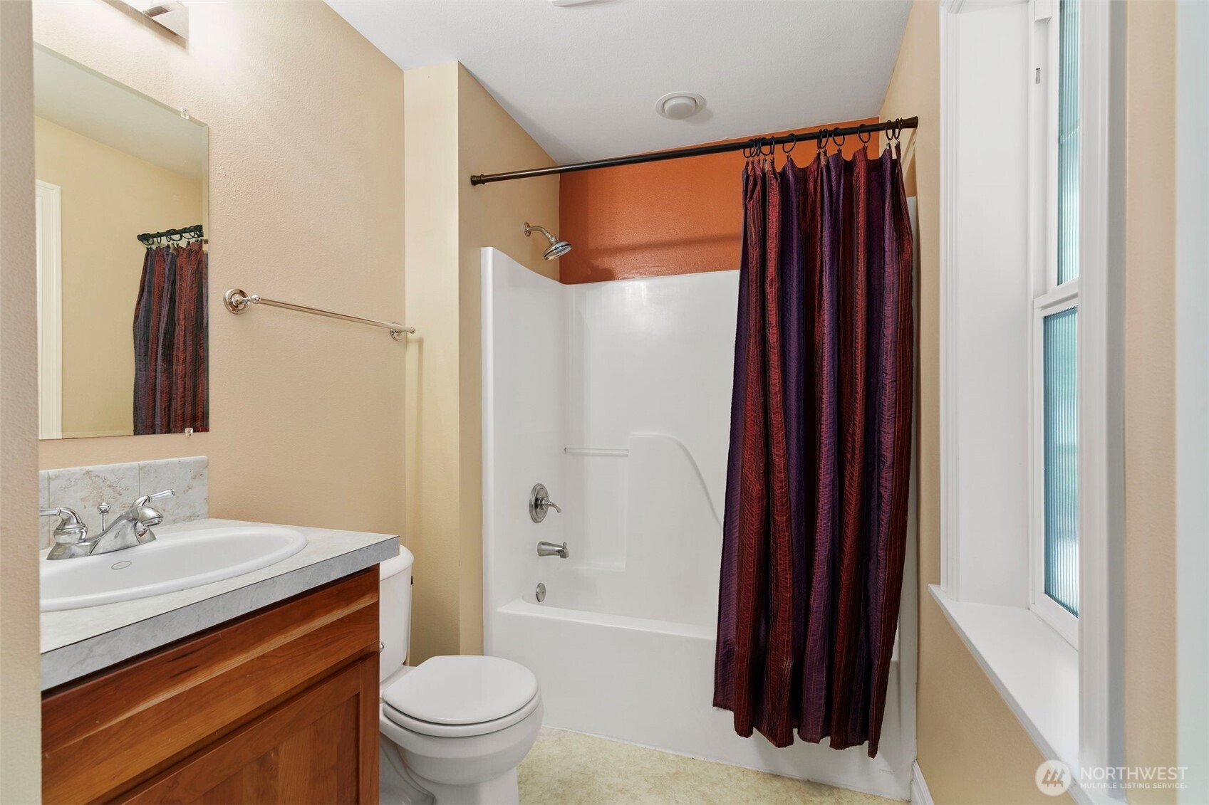 2219 Northeast Riddell Road Bremerton, WA 98310 - Photo 26 of 40 Gallery Image 26