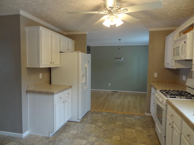 78 Keagle Farm Road Crossville, TN 38571 - Photo 11 of 23 DSC03866