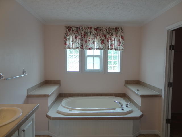 78 Keagle Farm Road Crossville, TN 38571 - Photo 16 of 23 DSC03871