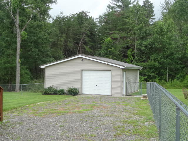 78 Keagle Farm Road Crossville, TN 38571 - Photo 3 of 23 DSC03860