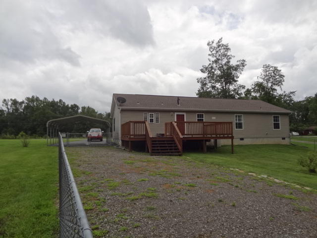 78 Keagle Farm Road Crossville, TN 38571 - Photo 4 of 23 DSC03861