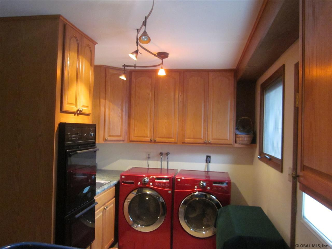 33 Devon Road Bethlehem, NY 12054 - Photo 15 of 16 Photo 15