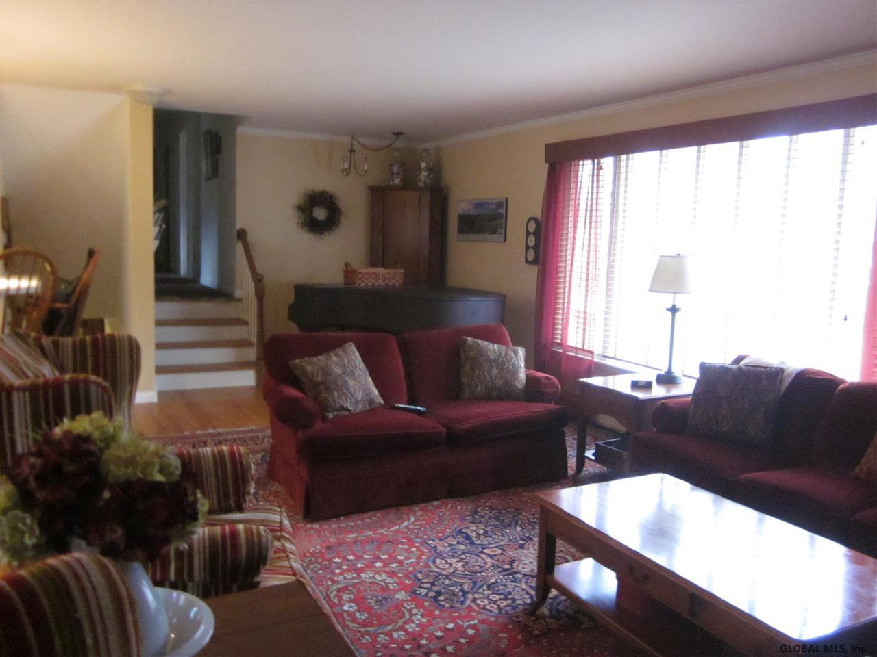 33 Devon Road Bethlehem, NY 12054 - Photo 3 of 16 Photo 3