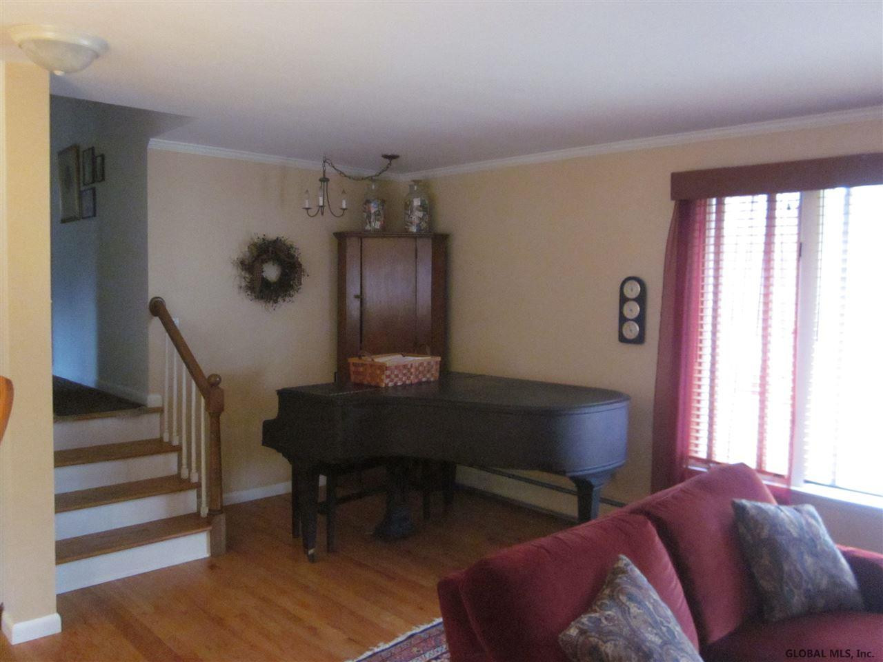 33 Devon Road Bethlehem, NY 12054 - Photo 8 of 16 Photo 8