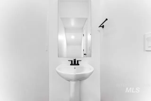 $583,000 | 349 East Lombard Lane, Eagle, ID 83616