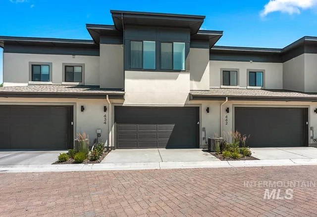 $583,000 | 349 East Lombard Lane, Eagle, ID 83616