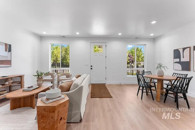 $583,000 | 349 East Lombard Lane, Eagle, ID 83616