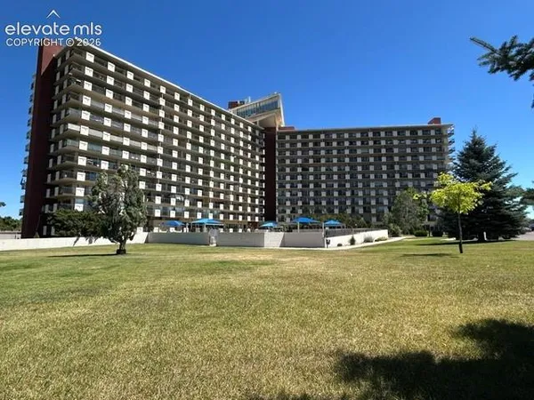 $150,000 | 411 Lakewood Circle, Unit B428, Colorado Springs, CO 80910