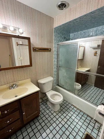 $95,000 | 20152 Ash Lane, Unit 1, Lynwood, IL 60411