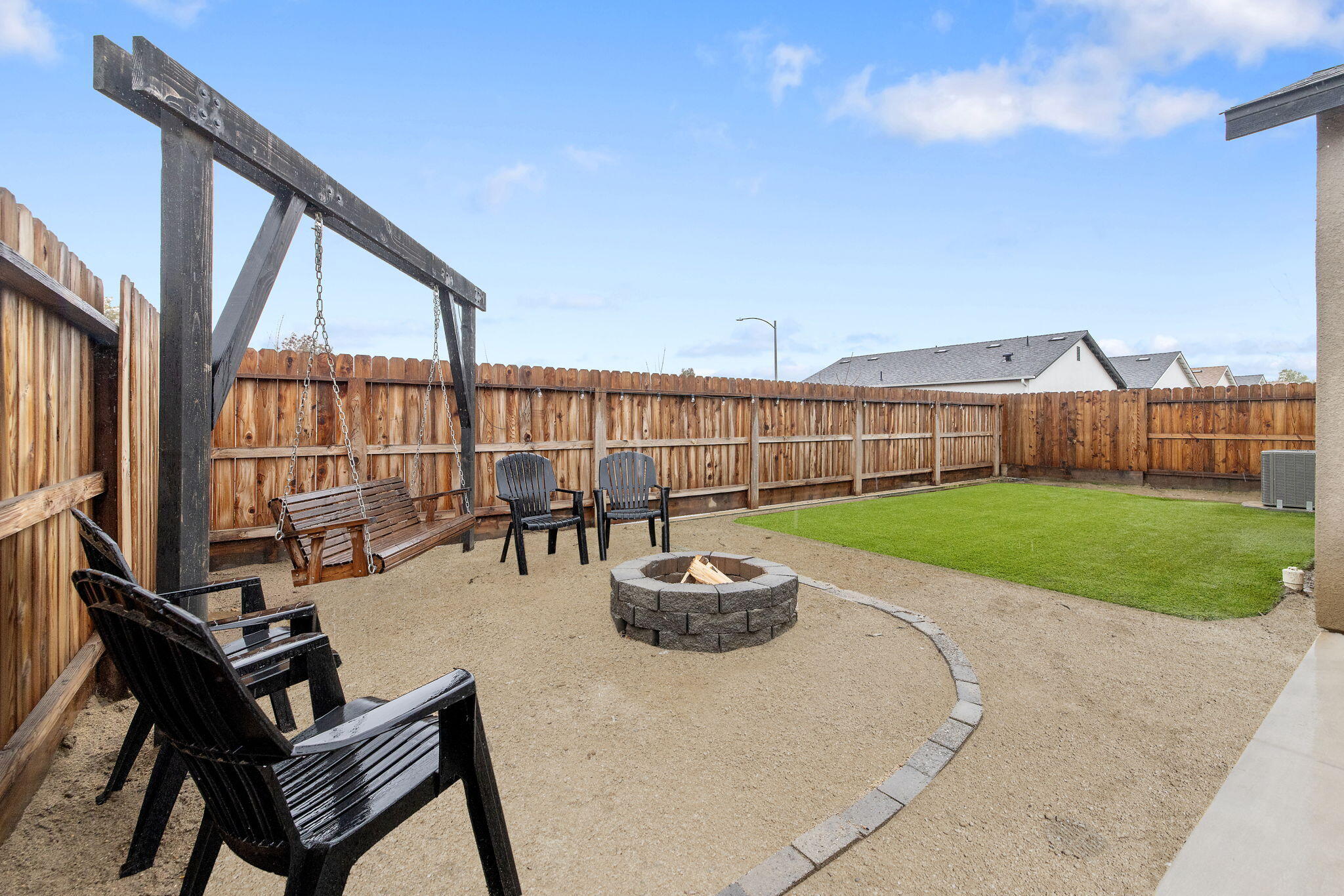535 Sandtrap Lane Lemoore, CA 93245 - Photo 31 of 36 31-web-or-mls-713A6526