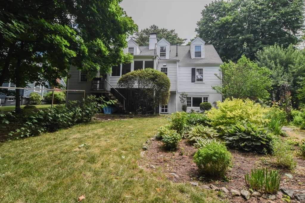 24 Bellevue Road Stoneham, MA 02180 - Photo 30 of 40