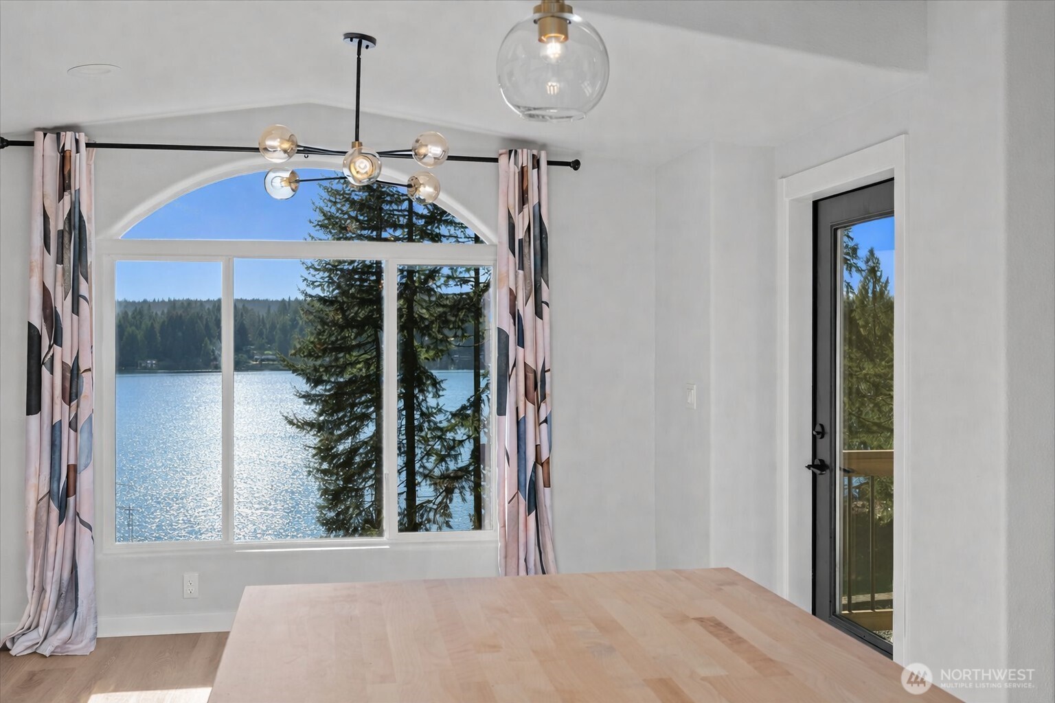 101 South Tulloch Road Snohomish, WA 98290 - Photo 13 of 39 Gallery Image 13