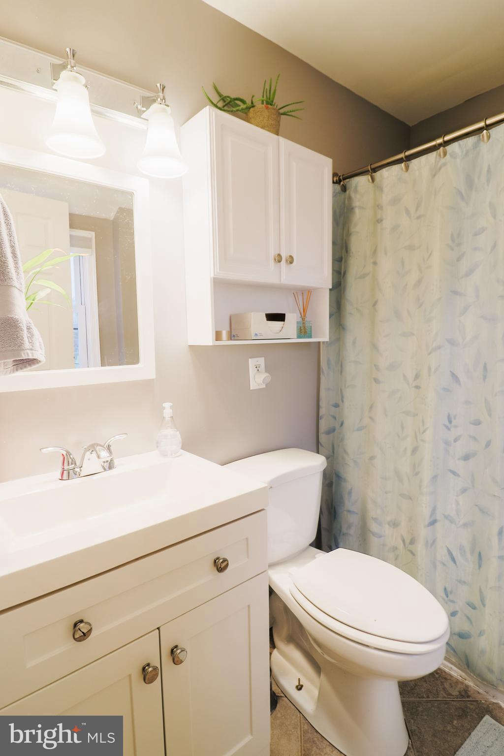 635 Beechwood Road Willow Grove, PA 19090 - Photo 17 of 29 FULL BATH