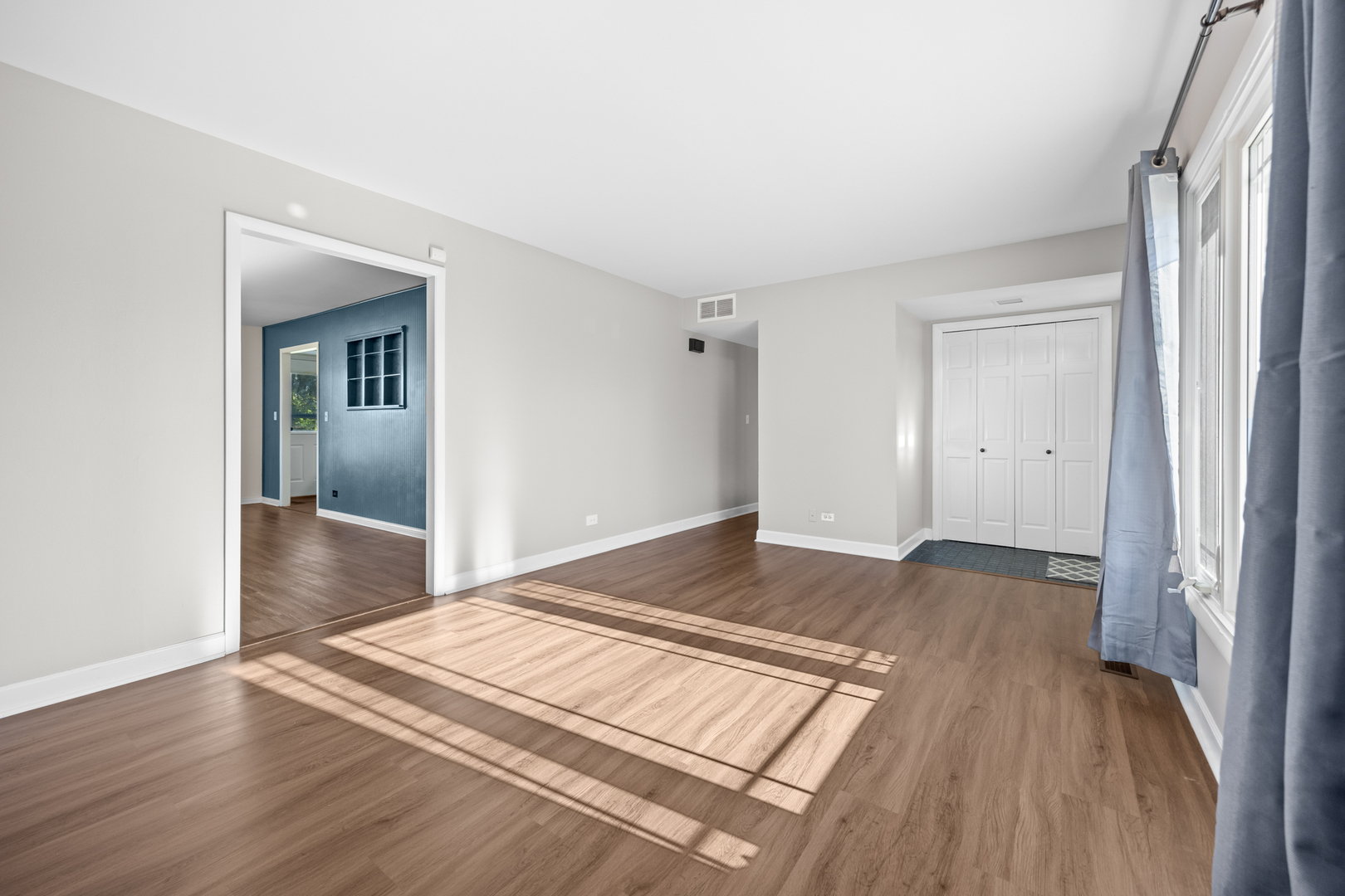1320 Hassell Road Hoffman Estates, IL 60169 - Photo 8 of 33 Gallery Image 8