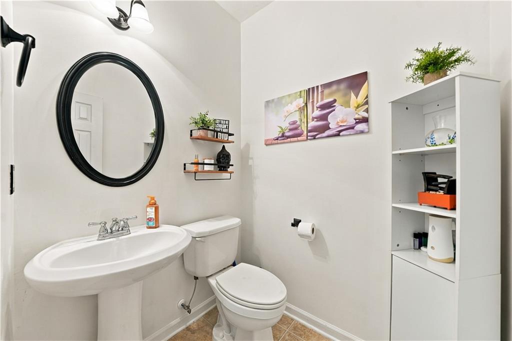 620 Oleander Way Canton, GA 30114 - Photo 8 of 54 Gallery Image 8