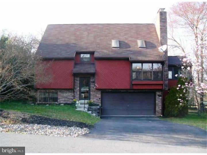 247 Whitton Drive Reading, PA 19607 - Photo 1 of 18 Gallery Image 1
